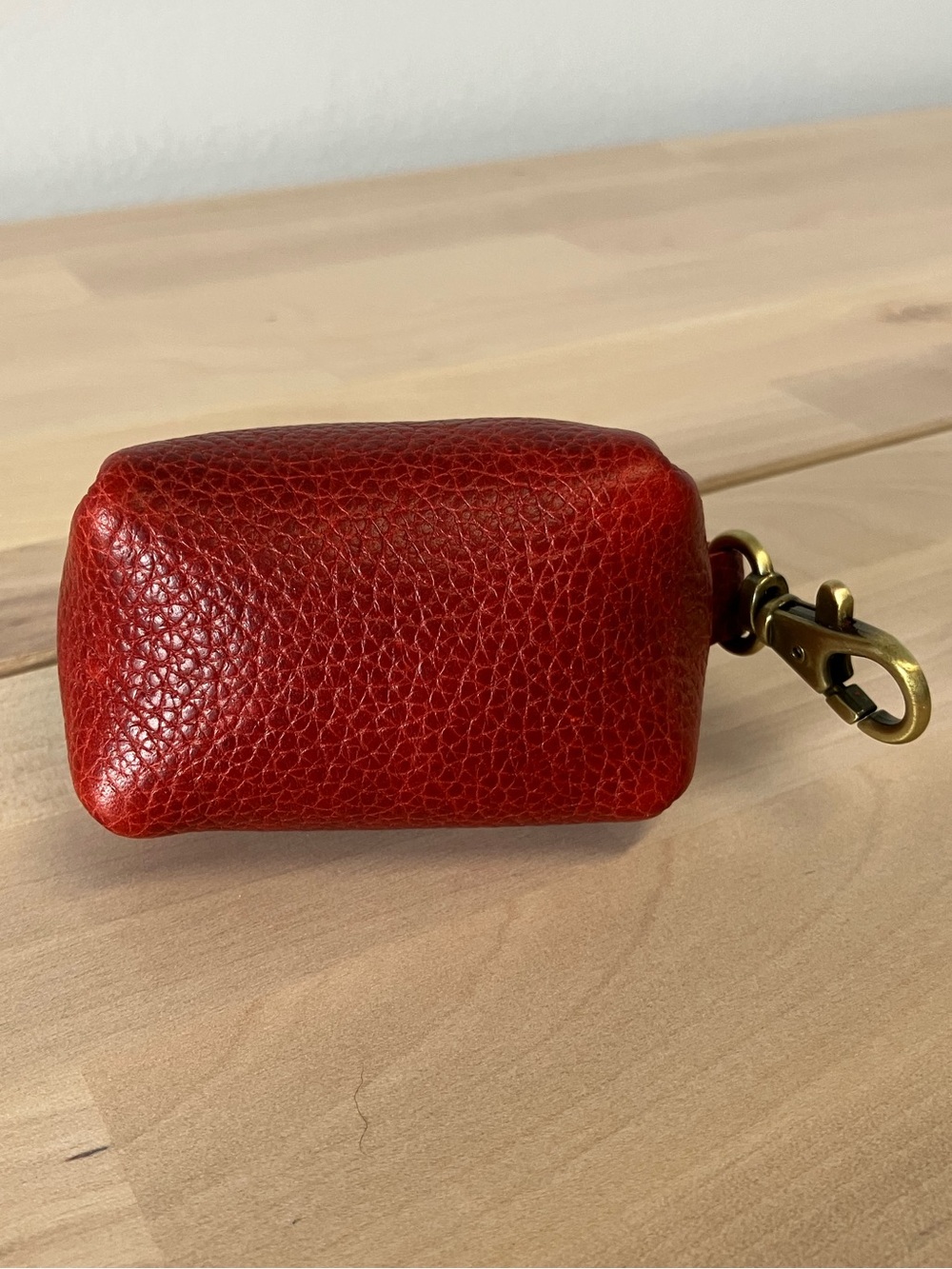 Portland Leather Dopp Keychain - Picture 4 of 5